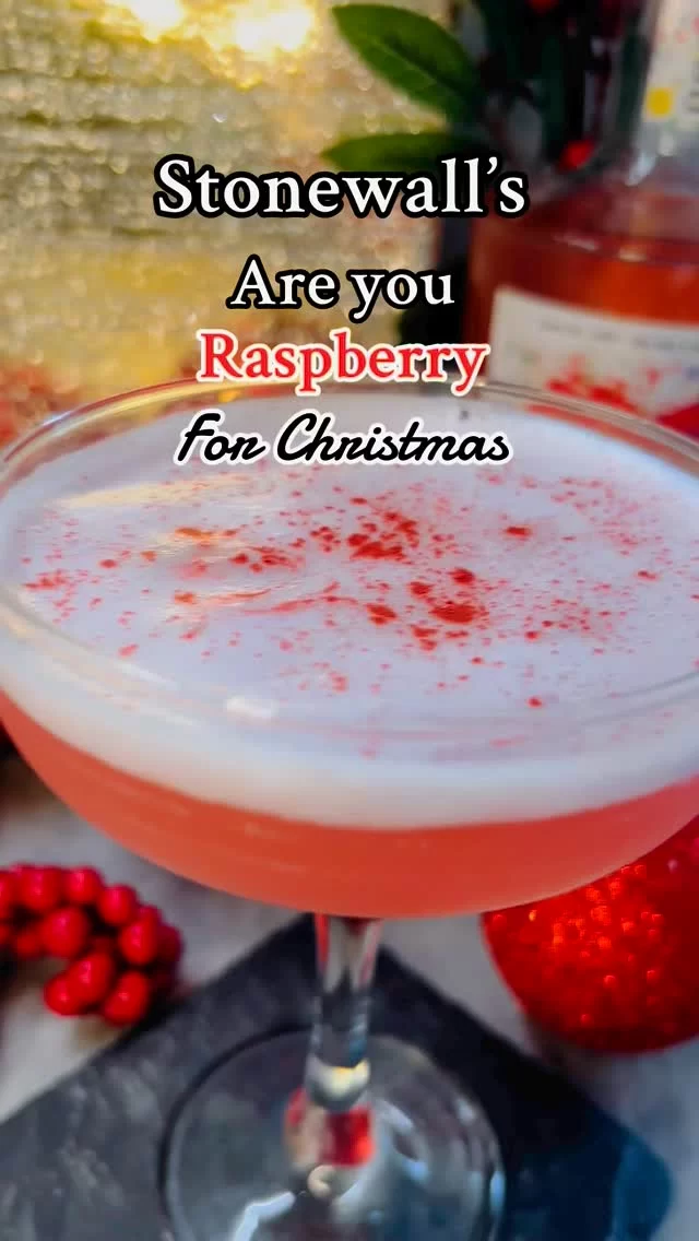 Are you RASPBERRY for Christmas? 🎄 

This is a delicious raspberry based cocktail that will look fabulous served up as a Christmas party drink! 🍸 You can add also 35ml of Cranberry Juice to make this a slightly longer serve and adds a lovely fruity twist! I added the cranberry juice (just forgot to film) 

Receipe 🍸 
- 50ml Stonewall Raspberry Gin 
- 30ml Lemon Juice 
- 25ml Raspberry Liquour 
- Egg white 
- 25ml Cranberry Juice (optional) 

#christmas #cocktail #christmascocktails #xmascocktails #smallbusiness